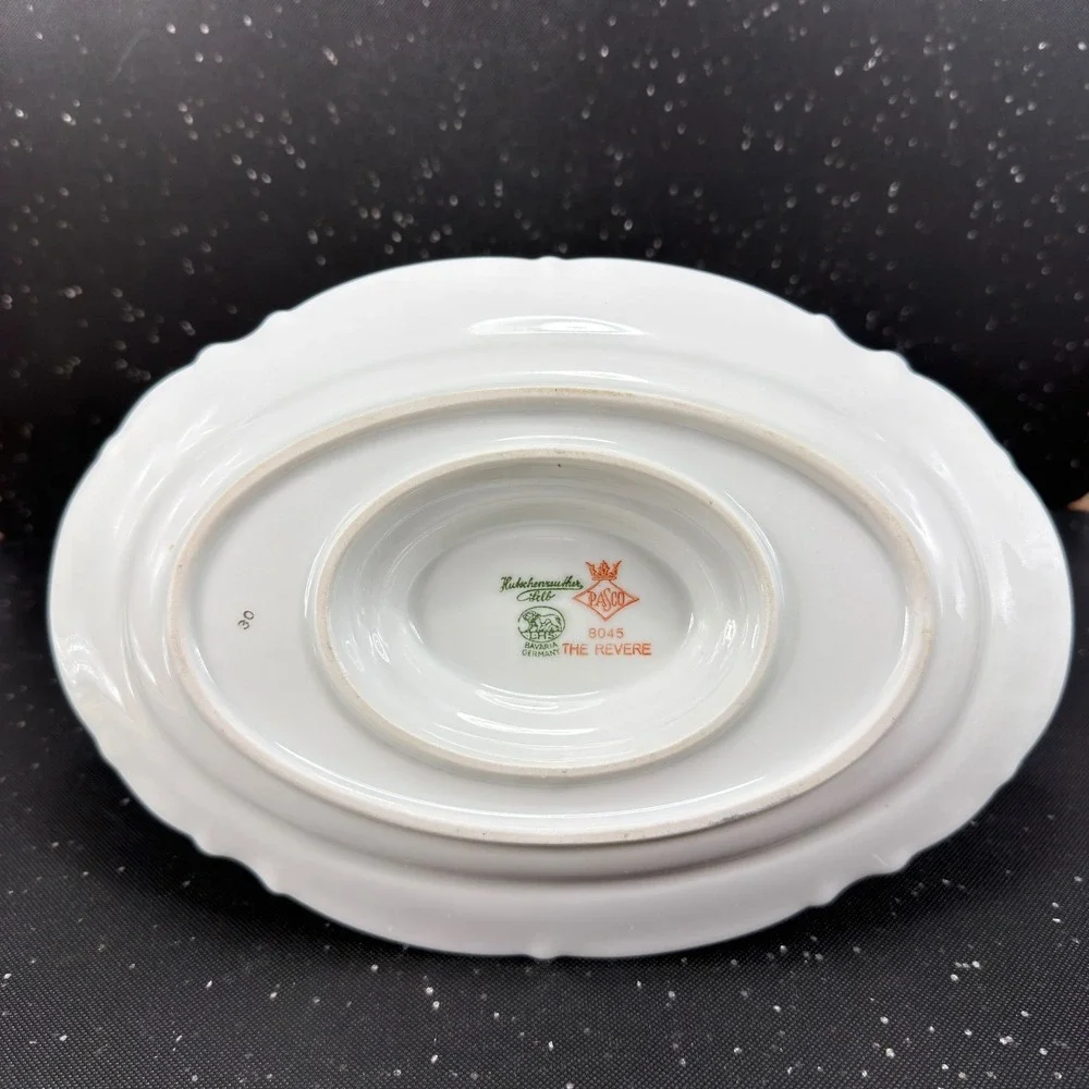 Hutschenreuther Selb Bavaria Pasco The Revere Gravy Boat Platinum Trim 8045 VTG